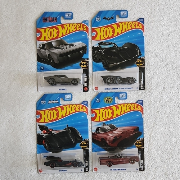 Hot Wheels Other - 🦇🚗Hot Wheels Batman Batmobile Set – 4 Cars – TV & Movie Versions – NWT